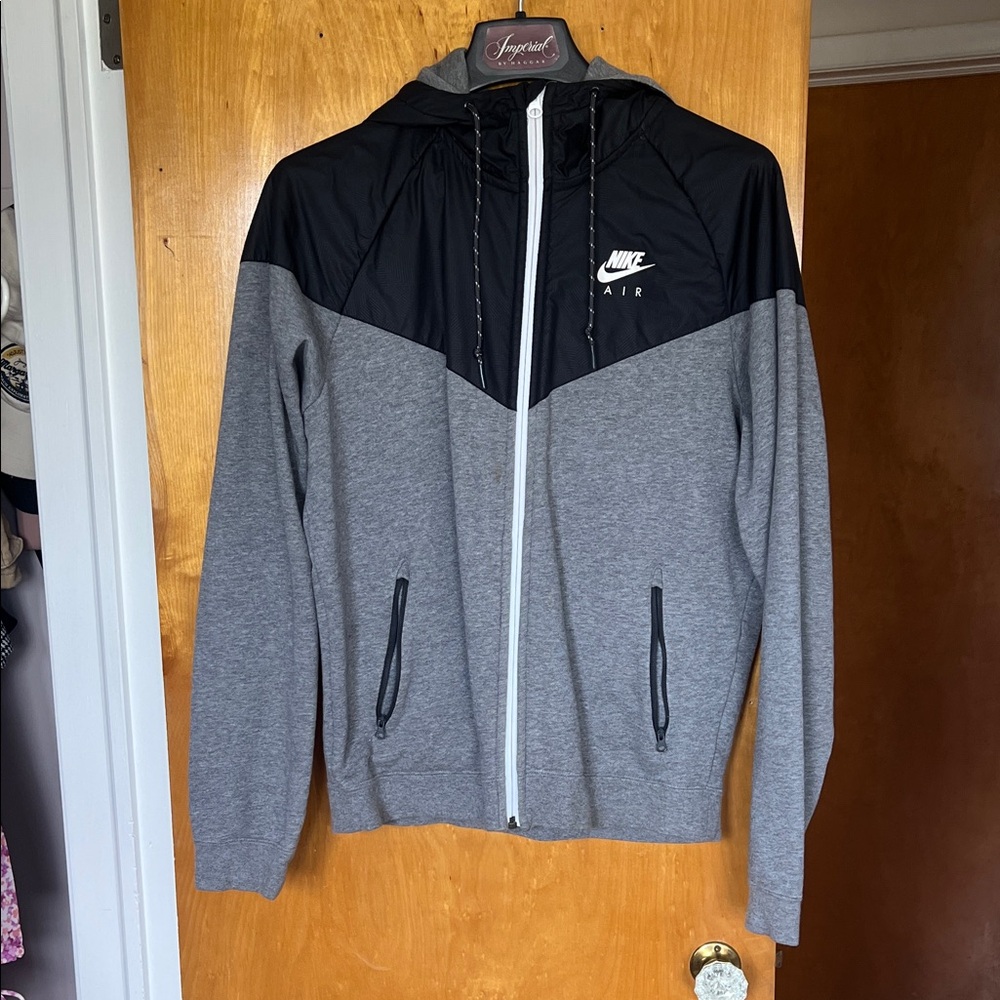 Nike Two-Tone Hooded Zip Jacket - Black & Gray